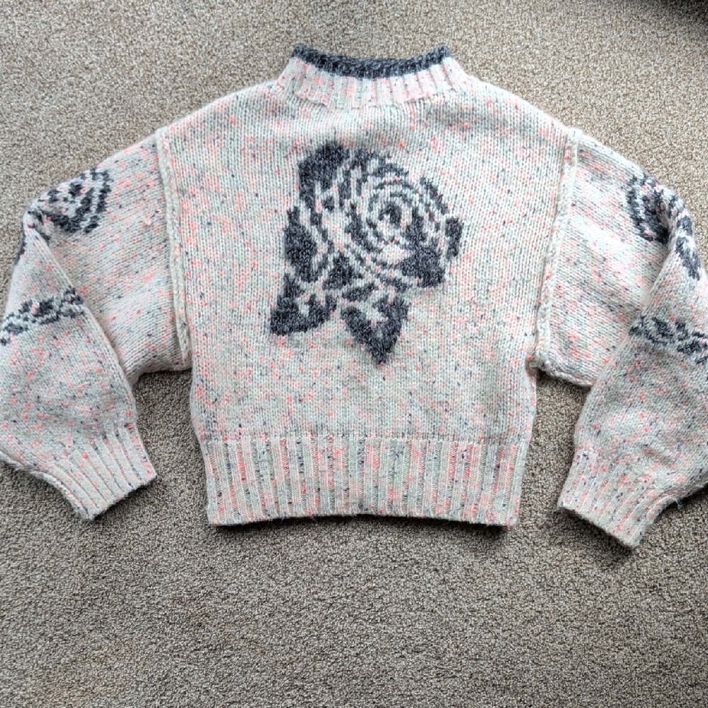 Kimchi Blue Speckled Gray and Pink Rose Sweater